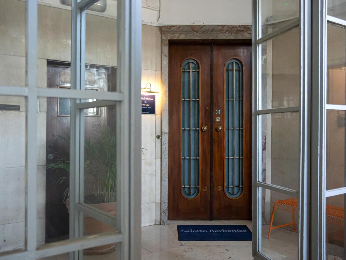 Salotto Borbonico Bed & Breakfast Napoli Bagian luar foto