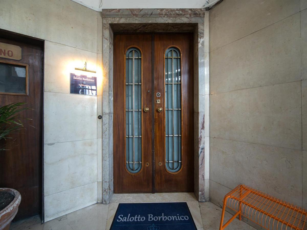 Salotto Borbonico Bed & Breakfast Napoli Bagian luar foto